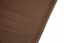 Δερματίνη για ρούχα σε καφέ χρώμα 150cm φάρδος