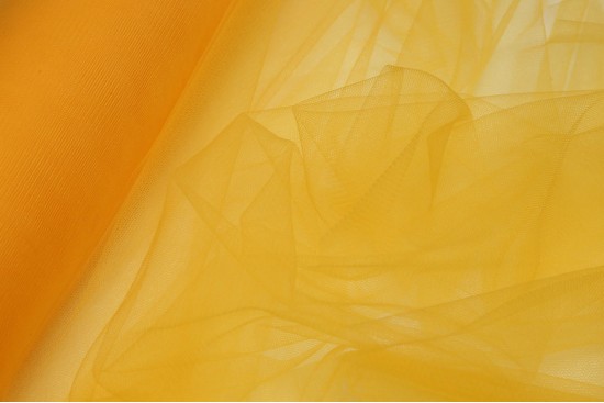 Τούλι μαλακό με φάρδος 160cm σε κίτρινο χρώμα