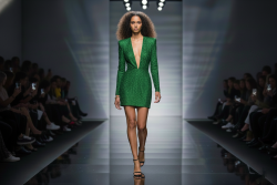 Βραδινό ύφασμα ελαστικό ζέρσεϋ πράσινο με γκλίτερ και φάρδος 150cm