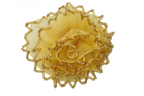 Καρφίτσα σε σχήμα άνθους με χρυσό χρώμα και διάμετρο 80mm 