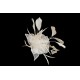 Καρφίτσα λευκή με σχέδιο λουλούδι με κορδέλες και φτερά-πούπουλα 15cm