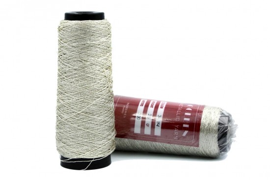 Κλωστή κεντήματος τρίκλωνη Golden Metallic Yarn 3-14 σε ανοιχτό ασημί χρώμα