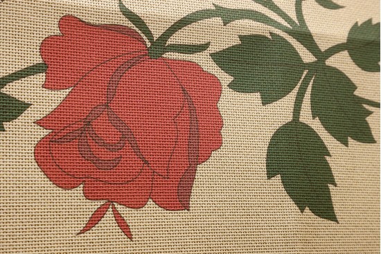 Κέντημα πολύχρωμο τραβέρσα 32X120cm σε σχέδιο Τριαντάφυλλα 