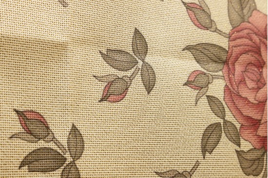 Κέντημα πολύχρωμο τραβέρσα 42X135cm σε σχέδιο Τριαντάφυλλα 