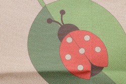 Κέντημα μικρό καρέ 50Χ50cm με σχέδιο Πασχαλινό - Πασχαλίτσα σε φύλλο