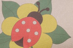 Κέντημα μικρό καρέ 50Χ50cm με σχέδιο Πασχαλινό - Πασχαλίτσα σε λουλούδι