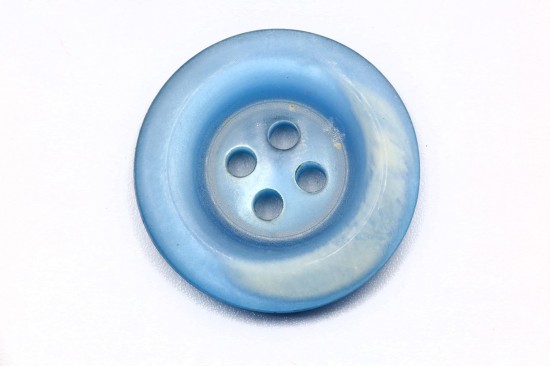 Κουμπί μπλε στρογγυλό με τέσσερις τρύπες